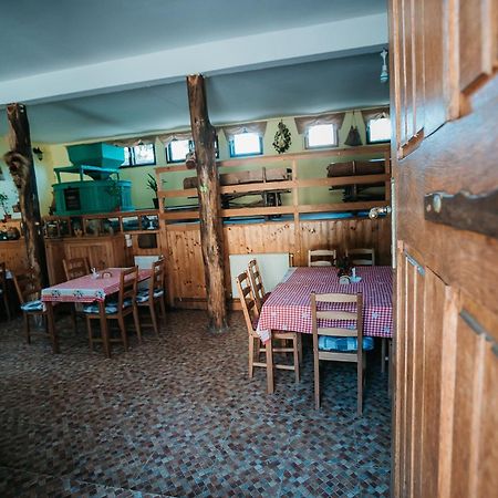 Hotel Moara De Piatra Carta  Zewnętrze zdjęcie